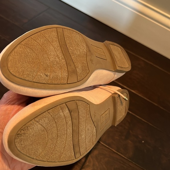 Christian sirjano flats EUC 7.5 - Picture 2 of 7